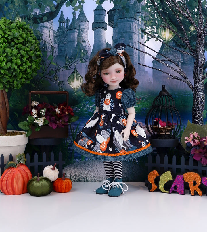 Haunted Graveyard - dress and boots for Ruby Red Fashion Friends doll