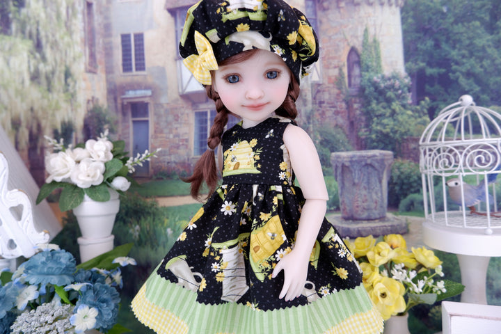 Honey Bee - dress with boots for Ruby Red Fashion Friends doll
