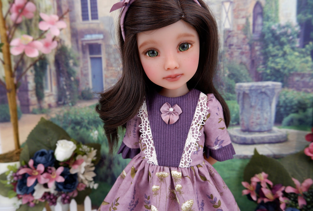 Hummingbird Thistle - dress with boots for Ruby Red Fashion Friends doll