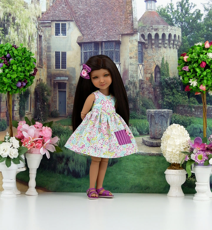 Jacobean Summer - dress with sandals for Ruby Red Fashion Friends doll
