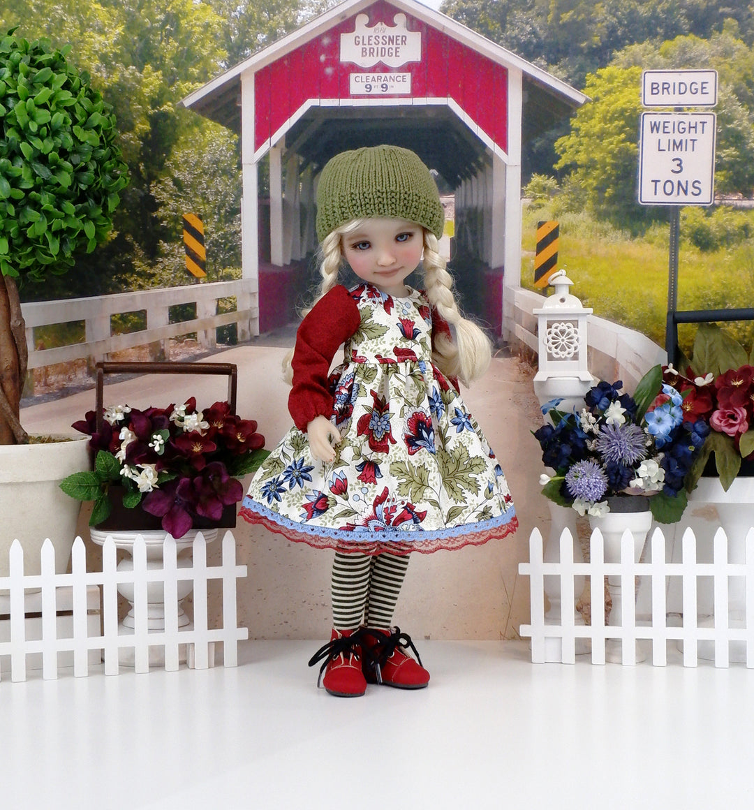 Jacobean Thistle - dress with boots for Ruby Red Fashion Friends doll