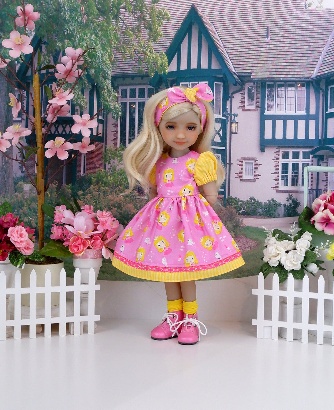 Kawaii Sleeping Beauty - dress and boots for Ruby Red Fashion Friends doll