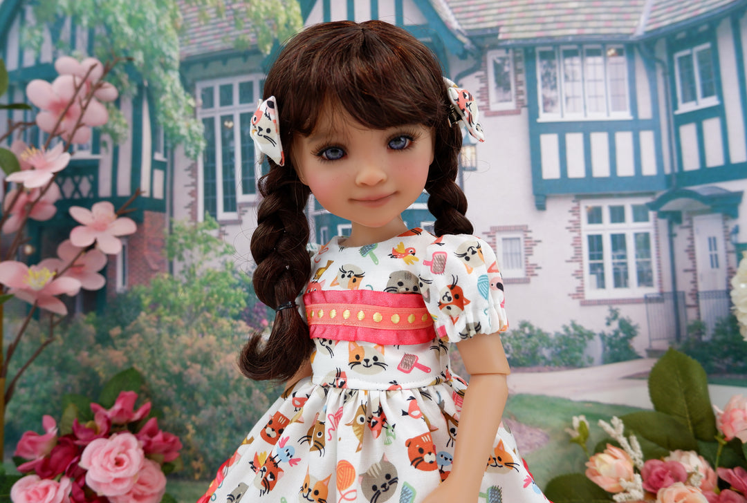Kitty Playtime - dress and shoes for Ruby Red Fashion Friends doll