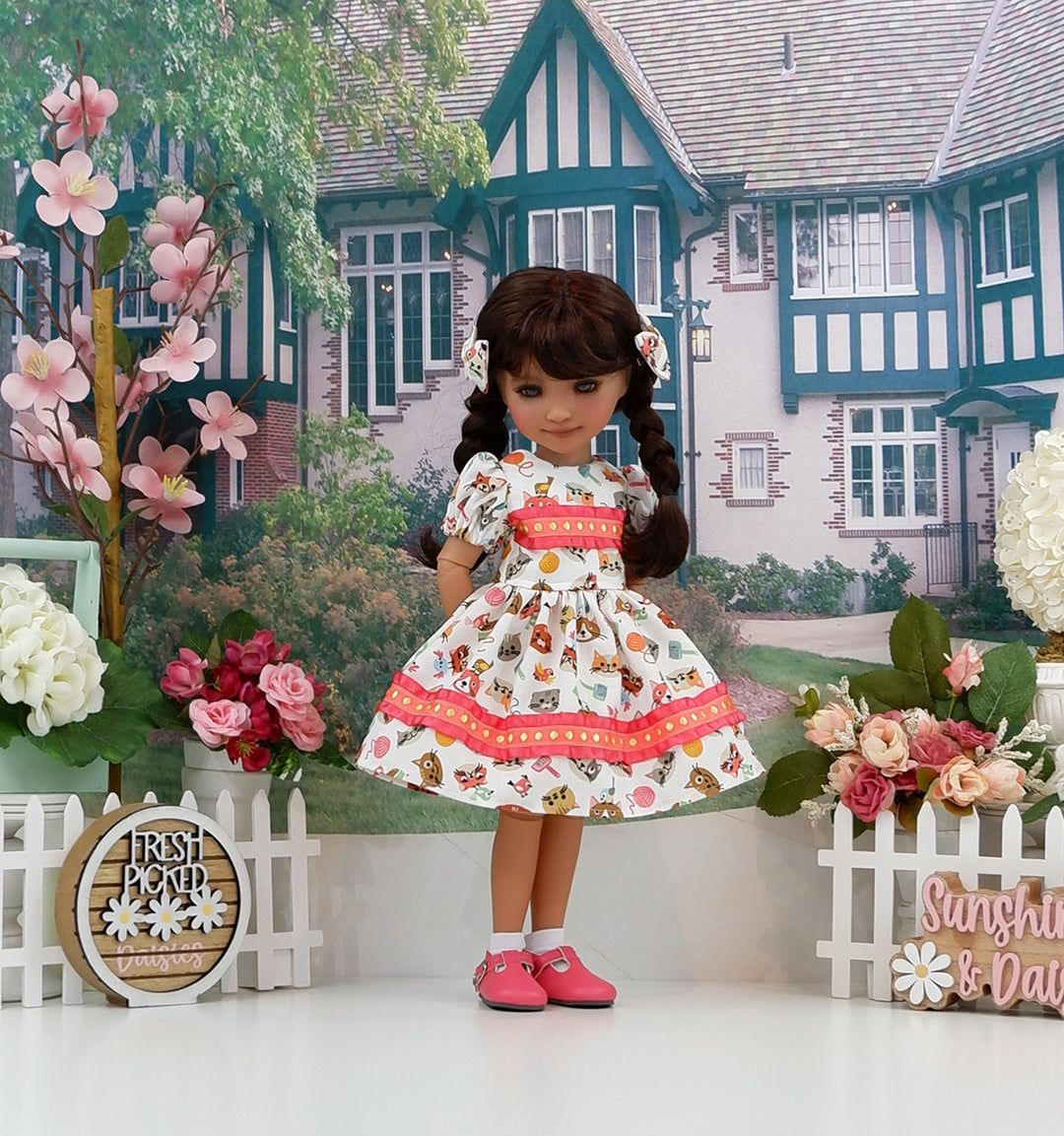 Kitty Playtime - dress and shoes for Ruby Red Fashion Friends doll