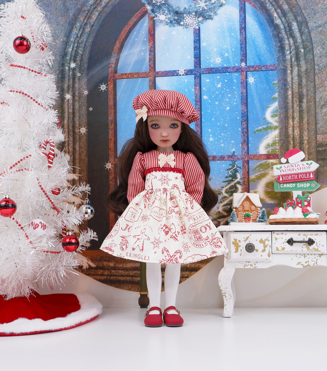 Kringle's Bakery - dress with shoes for Ruby Red Fashion Friends doll