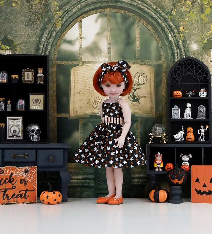 Little Ghostie - dress with shoes for Ruby Red Fashion Friends doll