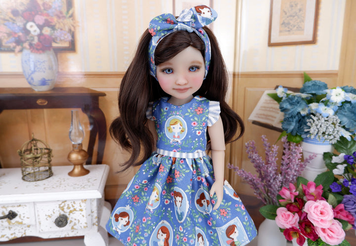 Little Women Amy - dress with shoes for Ruby Red Fashion Friends doll