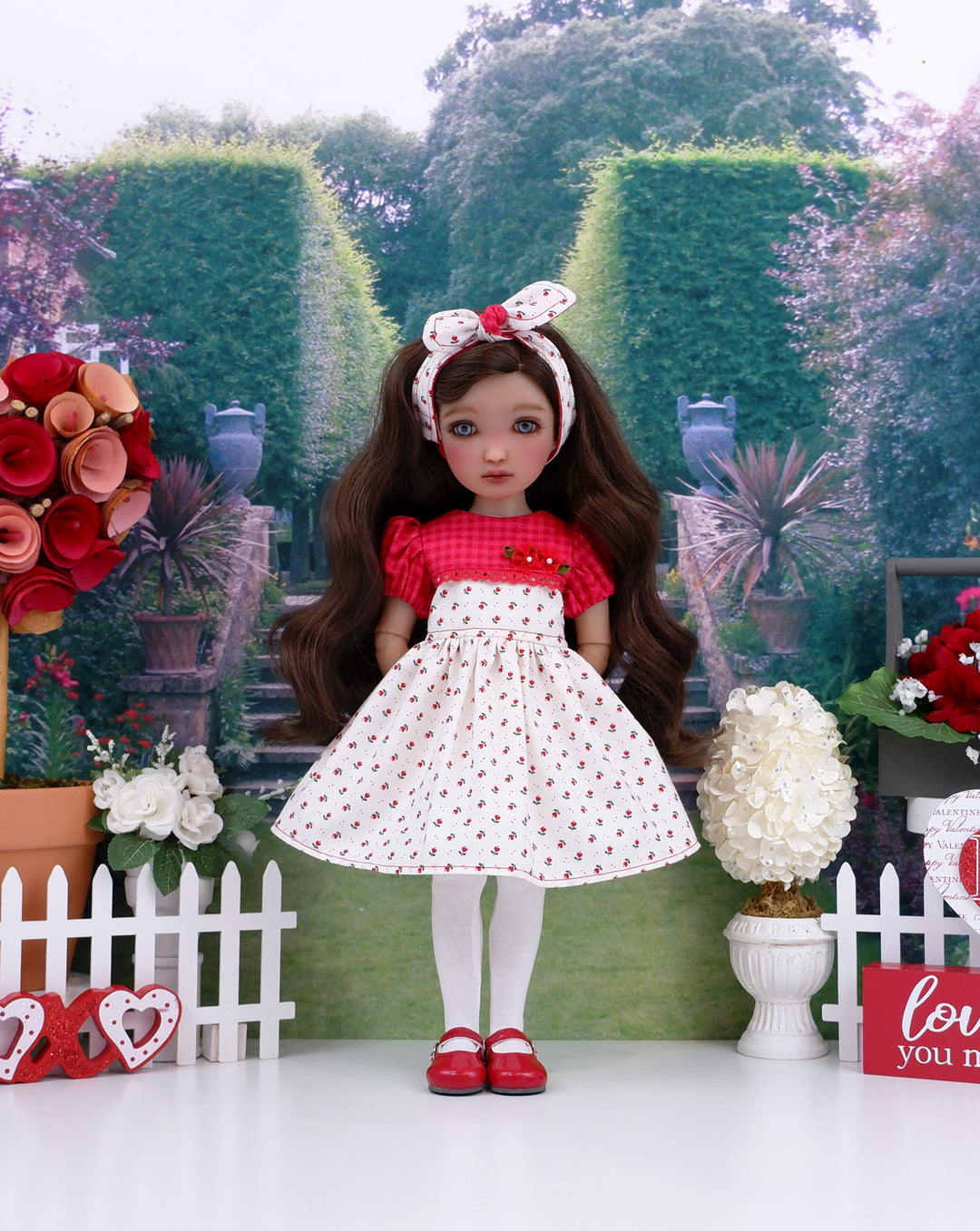 Love Blooms - dress and shoes for Ruby Red Fashion Friends doll