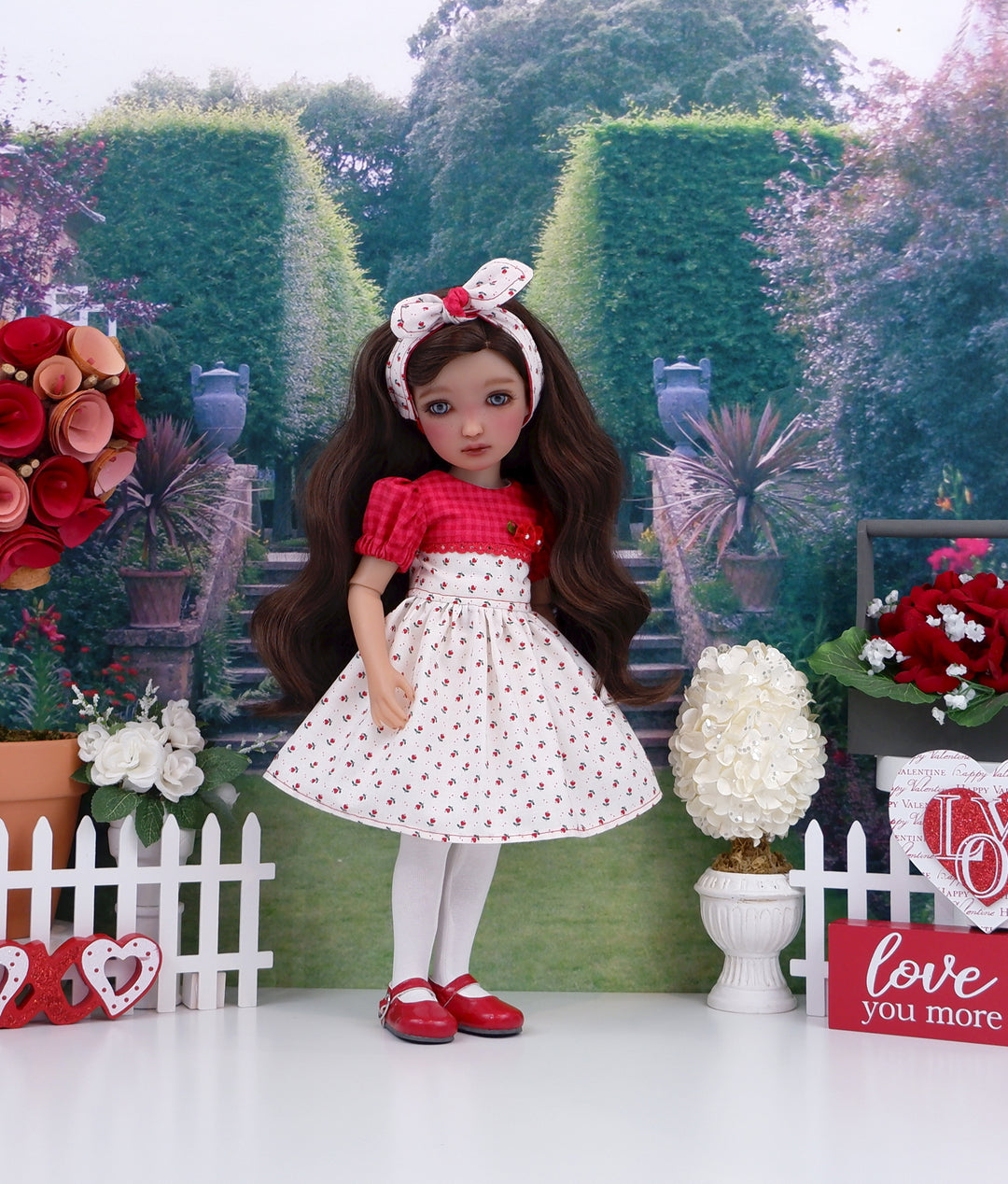 Love Blooms - dress and shoes for Ruby Red Fashion Friends doll