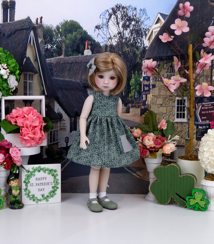 Lucky Trefoil - dress with shoes for Ruby Red Fashion Friends doll