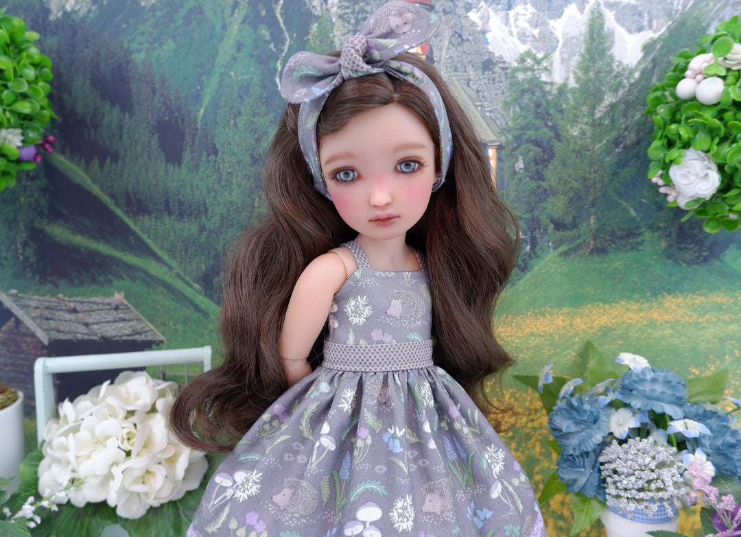 Meadow Hedgehog - dress and shoes for Ruby Red Fashion Friends doll
