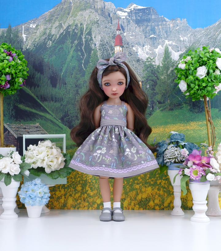 Meadow Hedgehog - dress and shoes for Ruby Red Fashion Friends doll