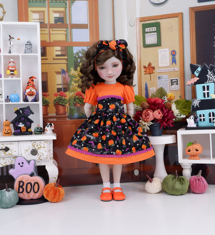Mellowcreme Pumpkins - dress and shoes for Ruby Red Fashion Friends doll