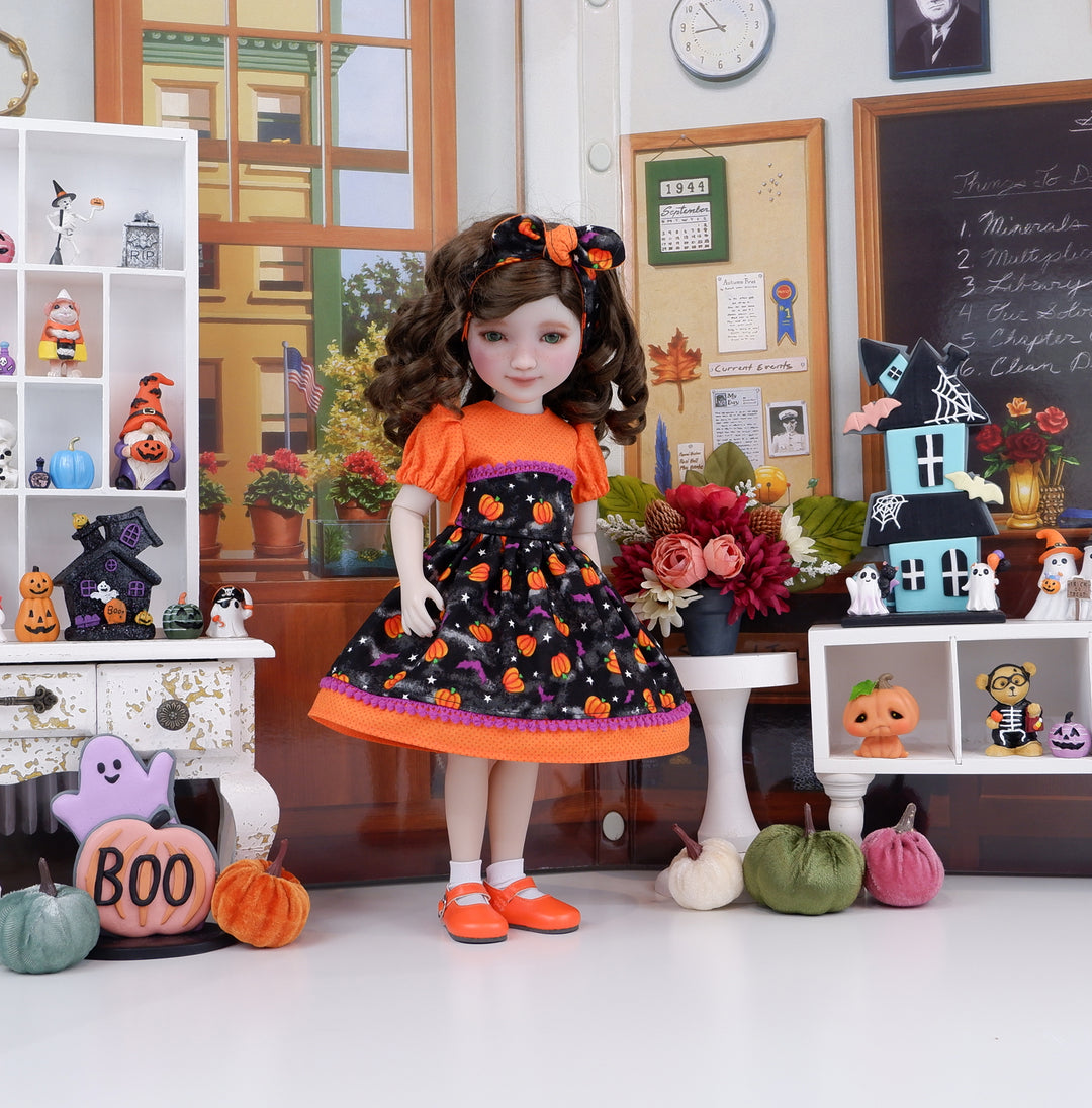 Mellowcreme Pumpkins - dress and shoes for Ruby Red Fashion Friends doll