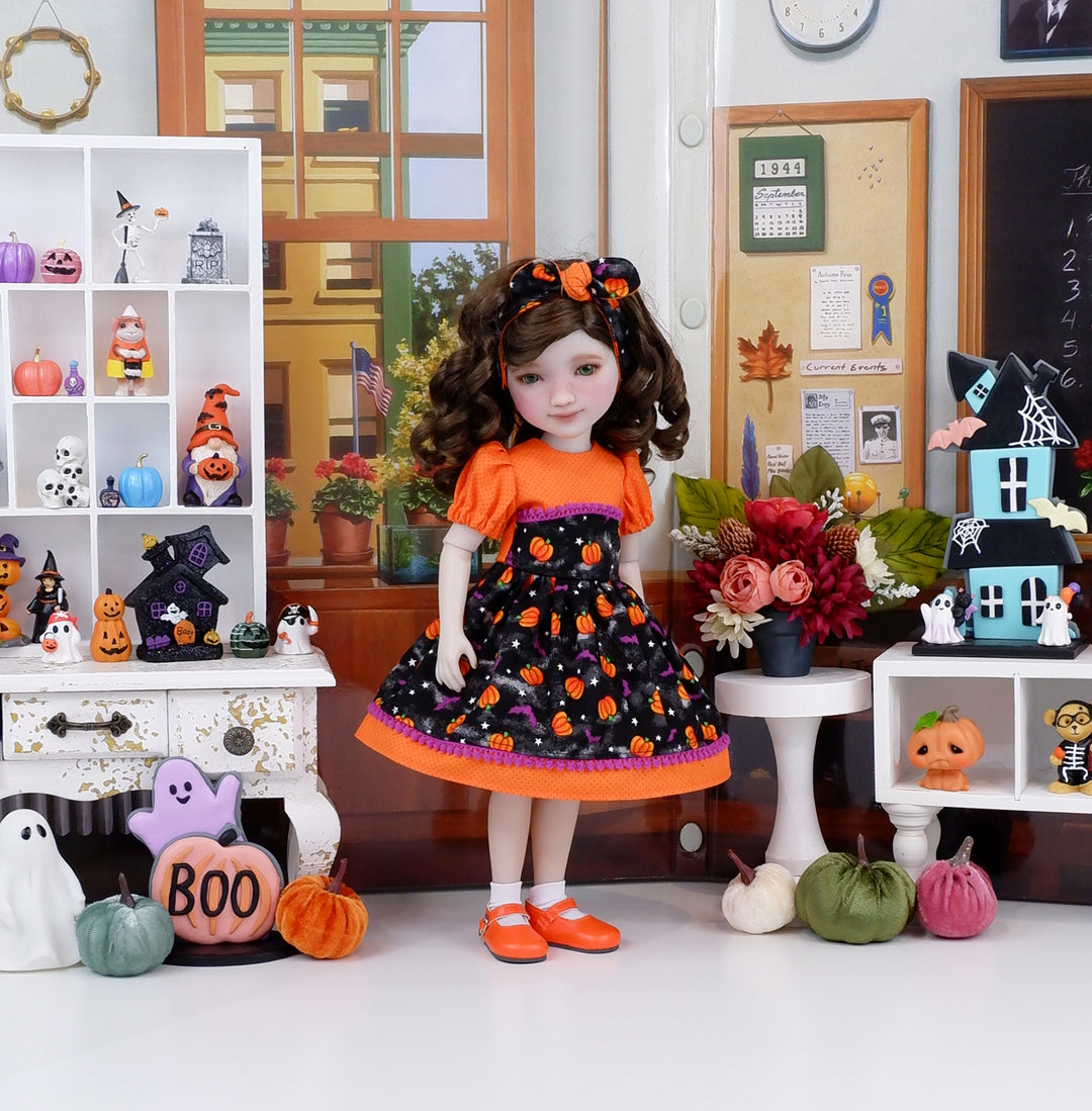 Mellowcreme Pumpkins - dress and shoes for Ruby Red Fashion Friends doll