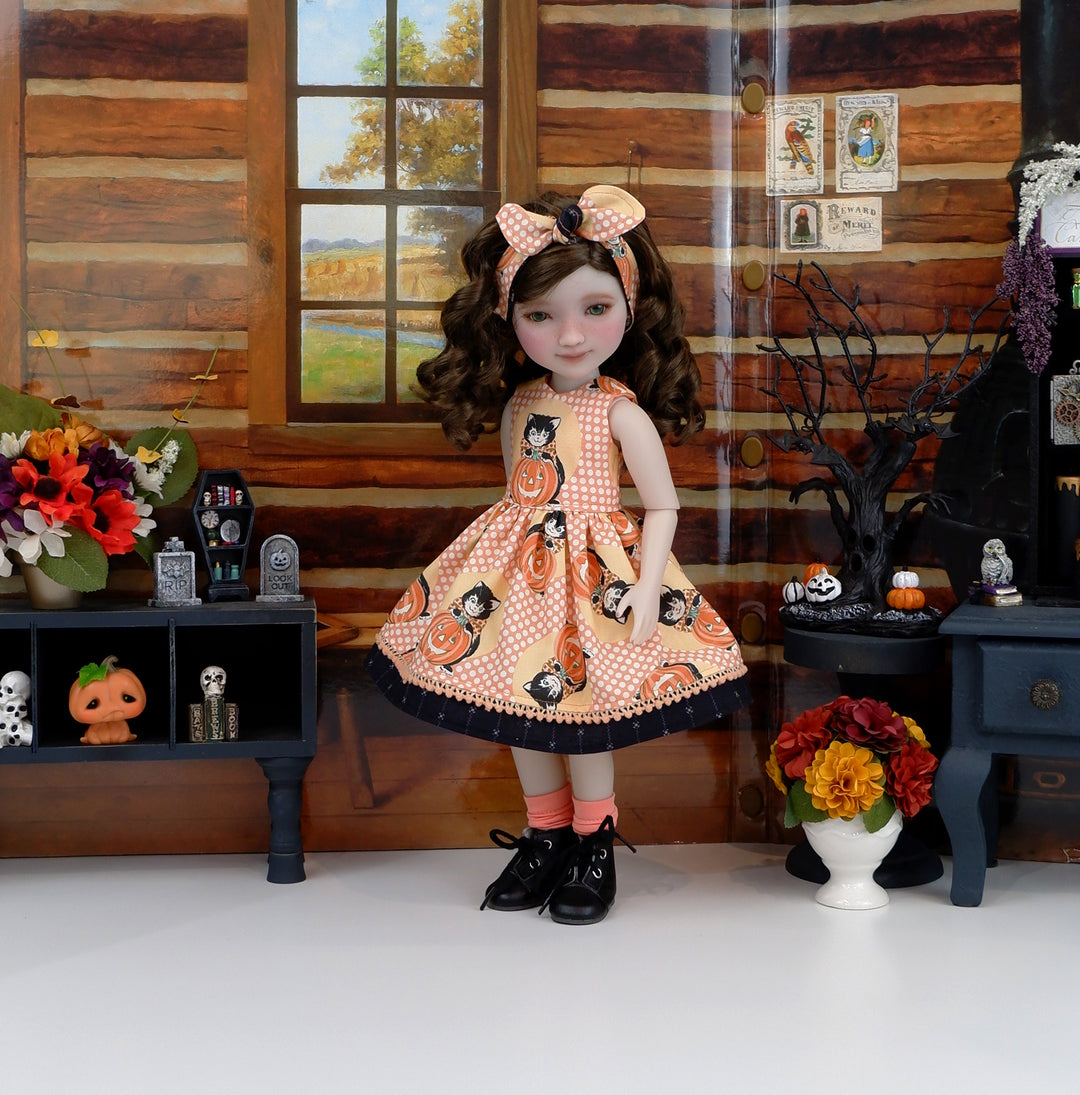 Meow O Ween - dress with boots for Ruby Red Fashion Friends doll