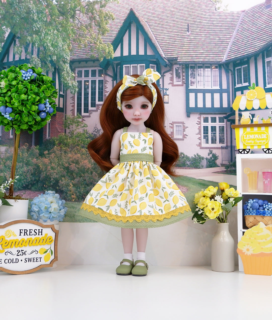 Meyer Lemons - dress and shoes for Ruby Red Fashion Friends doll