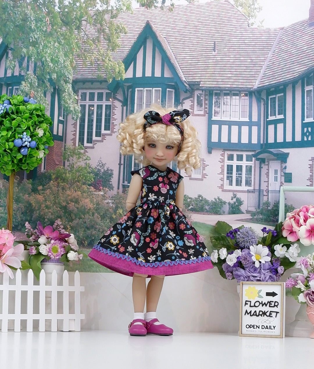 Minnie Floral - dress with shoes for Ruby Red Fashion Friends doll