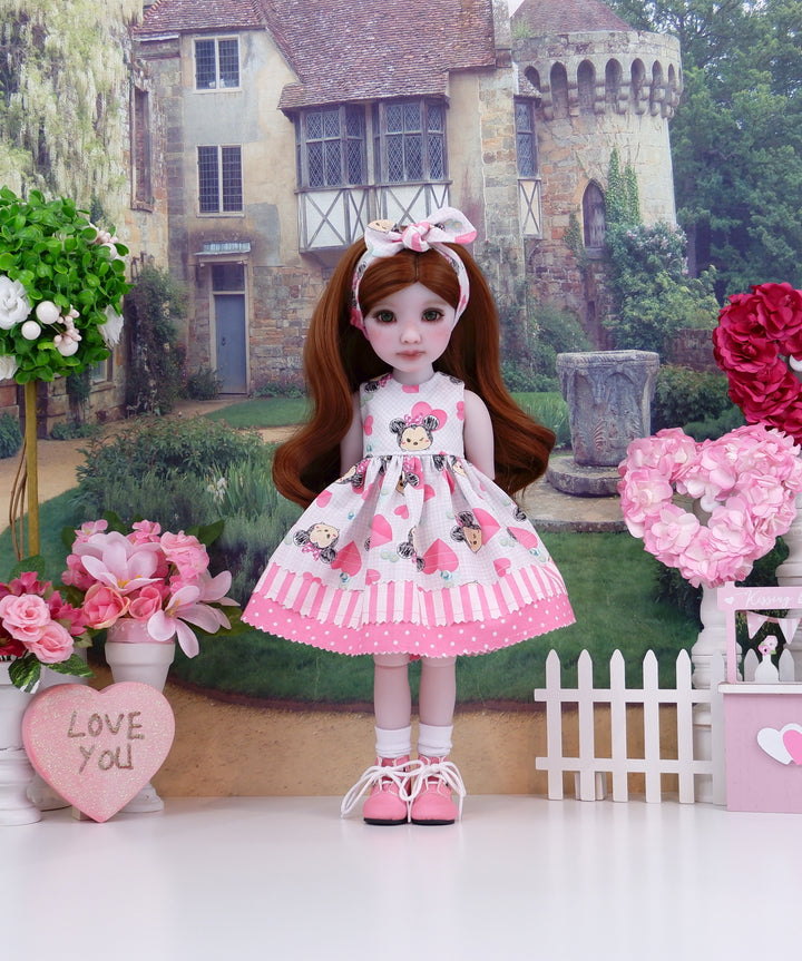Minnie Valentine - dress with boots for Ruby Red Fashion Friends doll