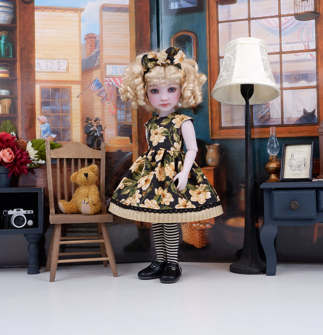 Mississippi Magnolia - dress with shoes for Ruby Red Fashion Friends doll