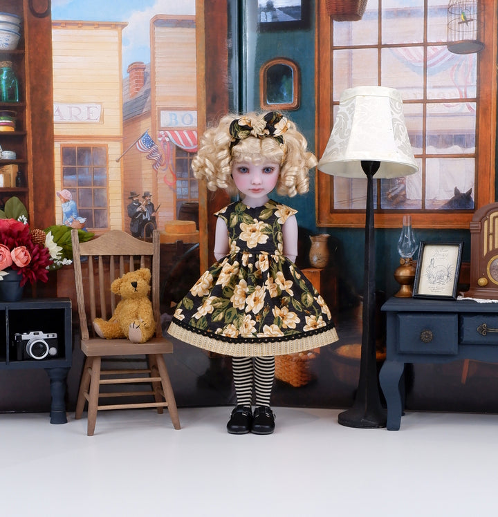 Mississippi Magnolia - dress with shoes for Ruby Red Fashion Friends doll