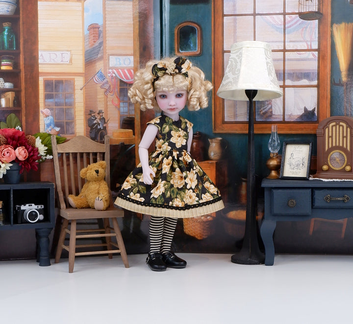 Mississippi Magnolia - dress with shoes for Ruby Red Fashion Friends doll