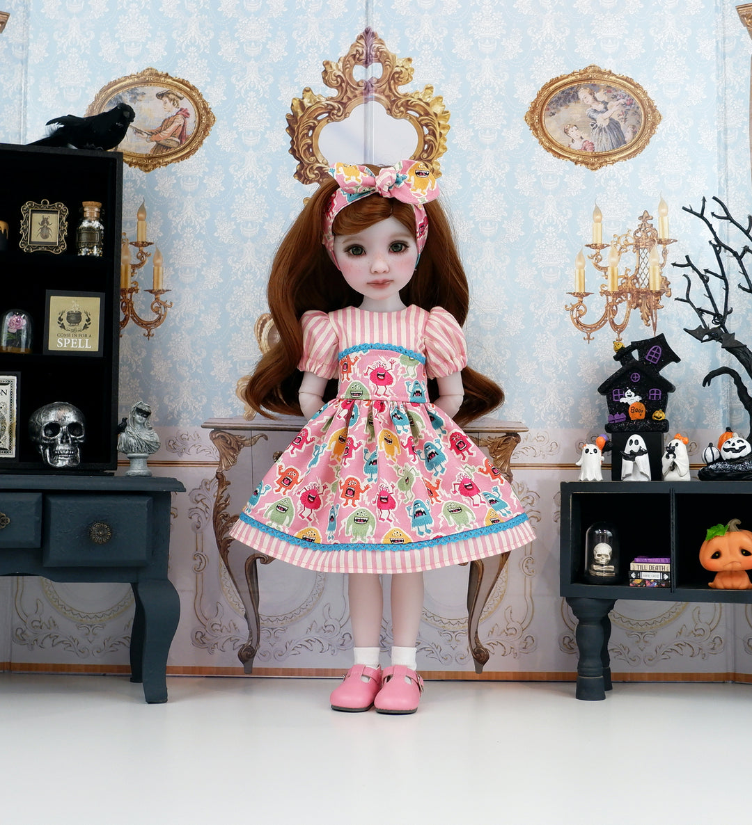 Monster Parade - dress with shoes for Ruby Red Fashion Friends doll