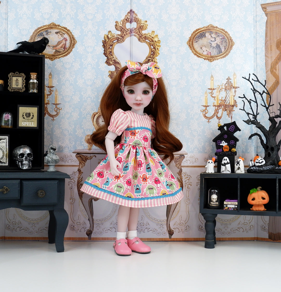 Monster Parade - dress with shoes for Ruby Red Fashion Friends doll