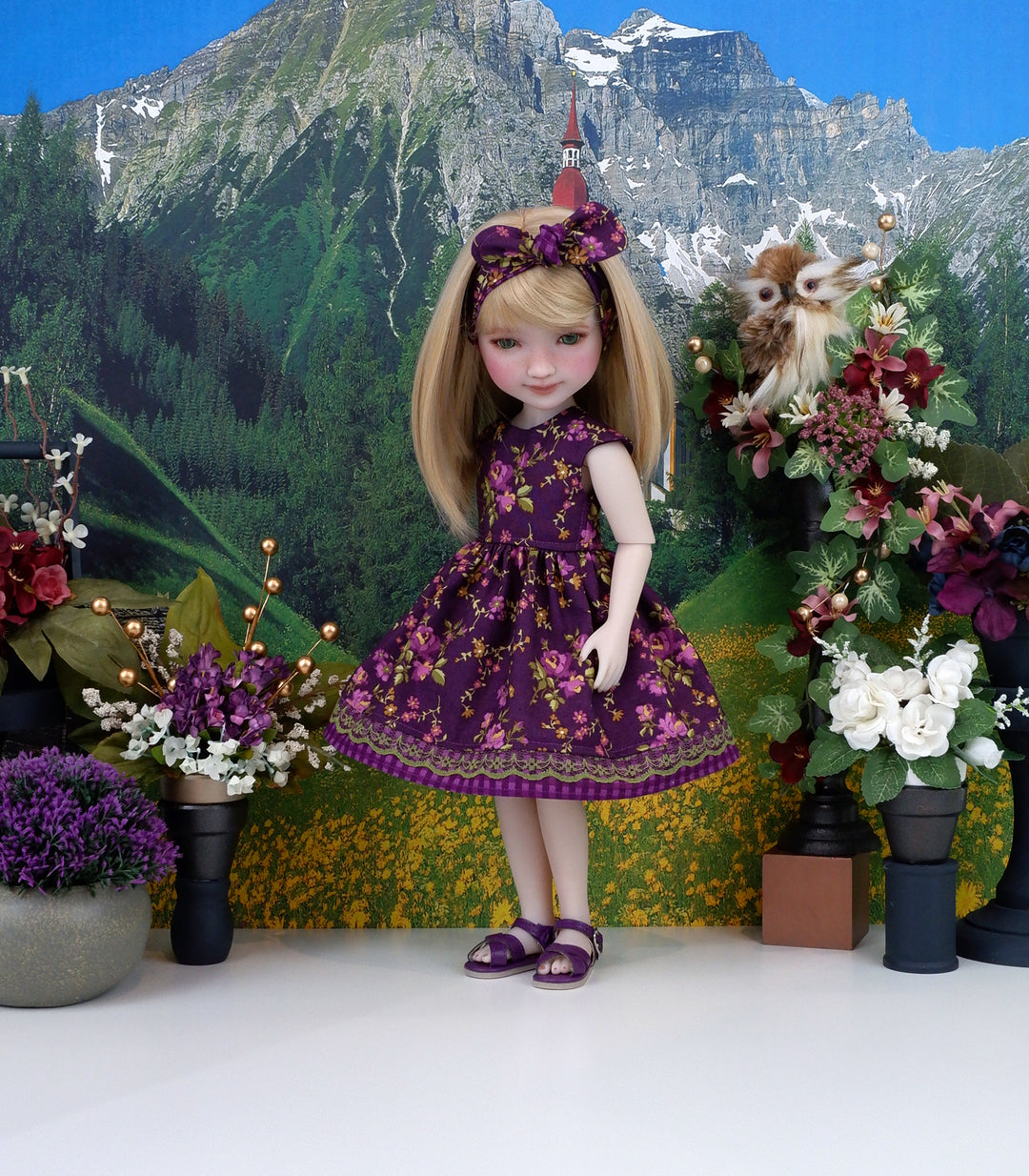 Mountain Briar - dress with sandals for Ruby Red Fashion Friends doll