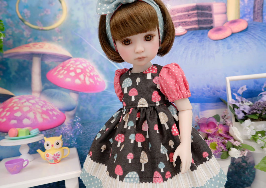 Mushroom Glade - dress with boots for Ruby Red Fashion Friends doll