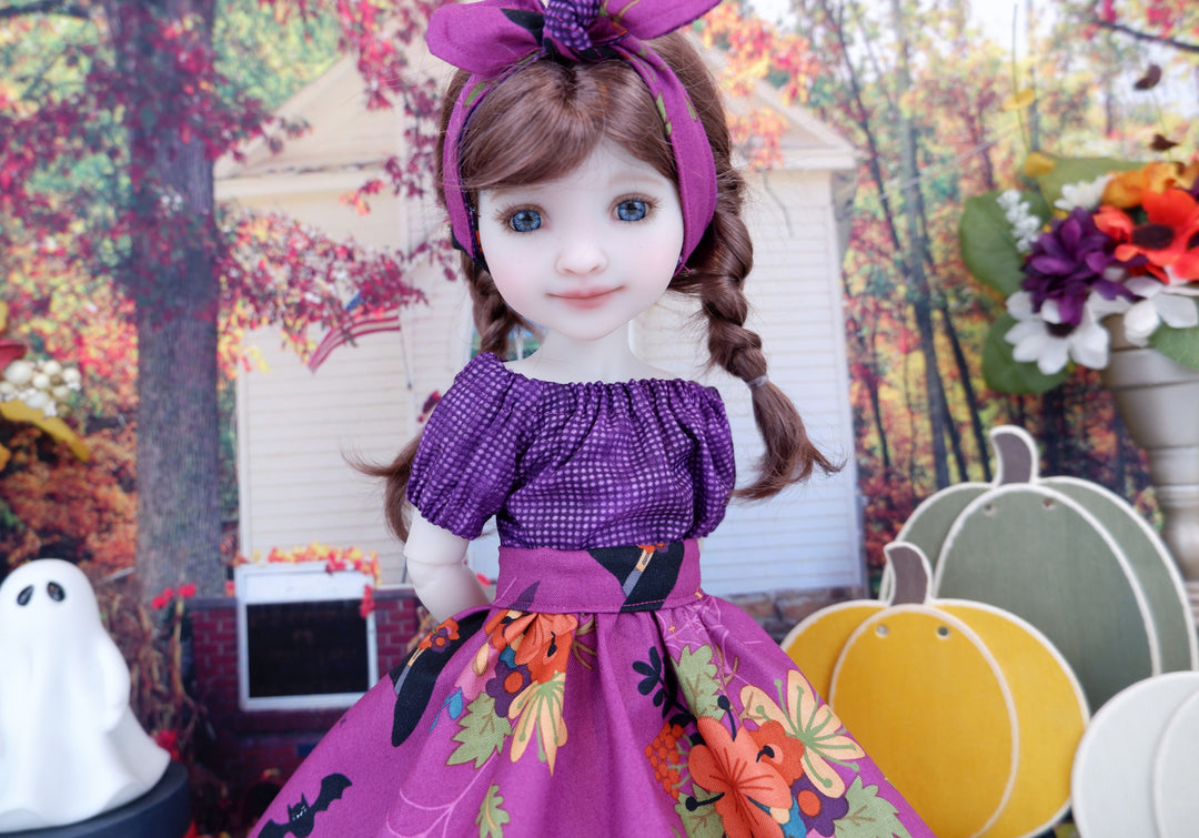 Nightshade Beauty - blouse & skirt with boots for Ruby Red Fashion Friends doll