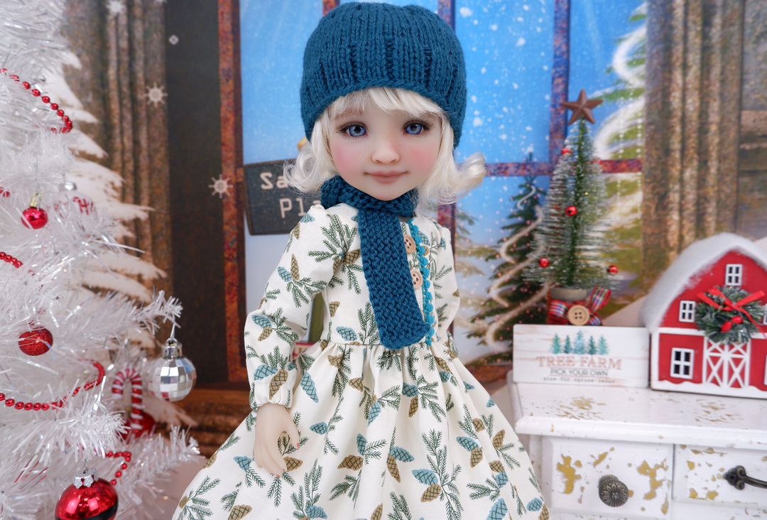 Northern Fir - dress with boots for Ruby Red Fashion Friends doll