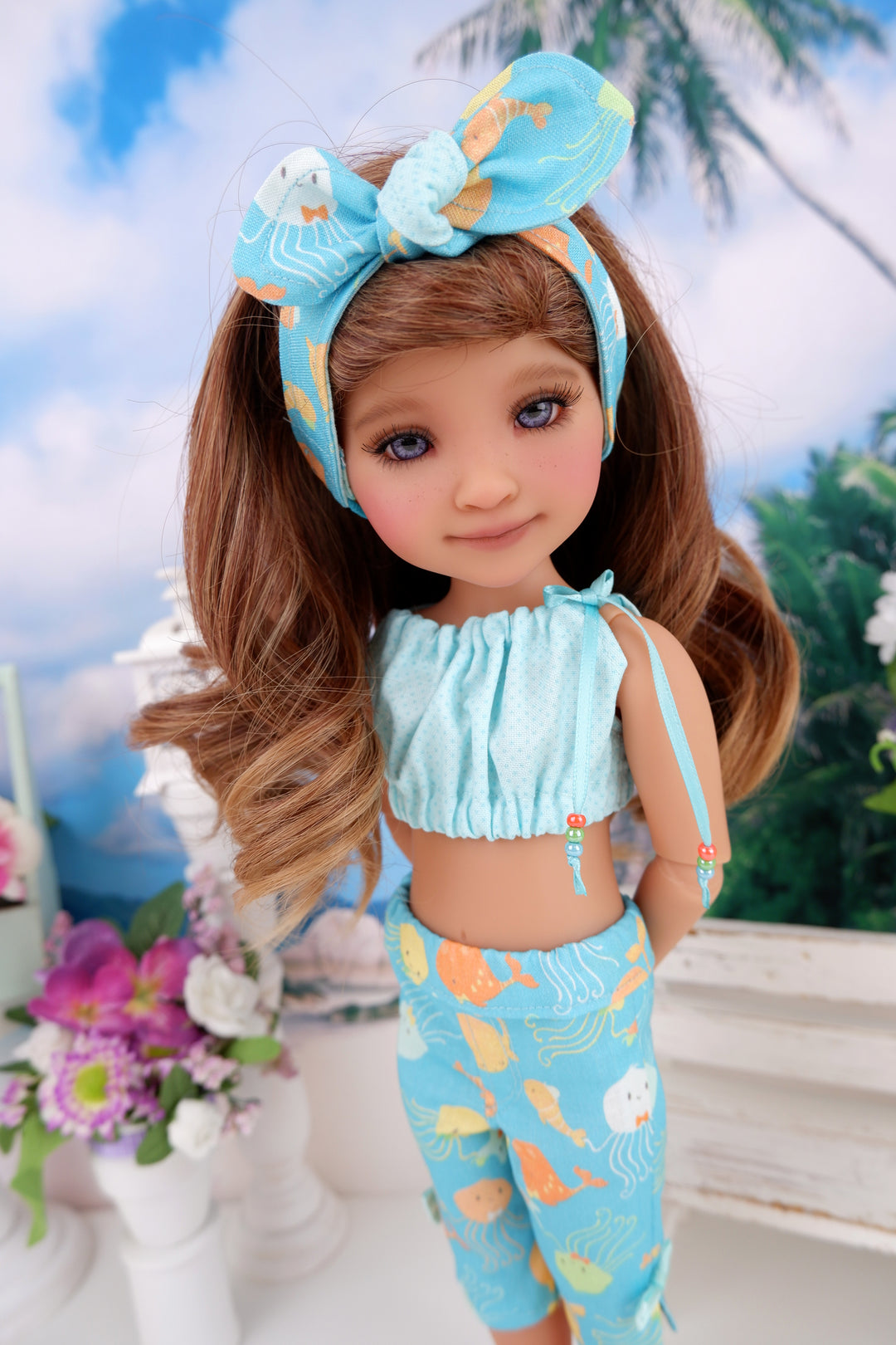 Ocean Friends - crop top & capris with sandals for Ruby Red Fashion Friends doll