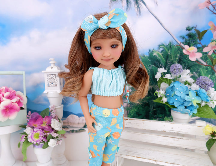 Ocean Friends - crop top & capris with sandals for Ruby Red Fashion Friends doll