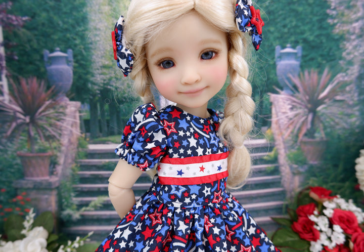 Oh My Stars - dress with saddle shoes for Ruby Red Fashion Friends doll