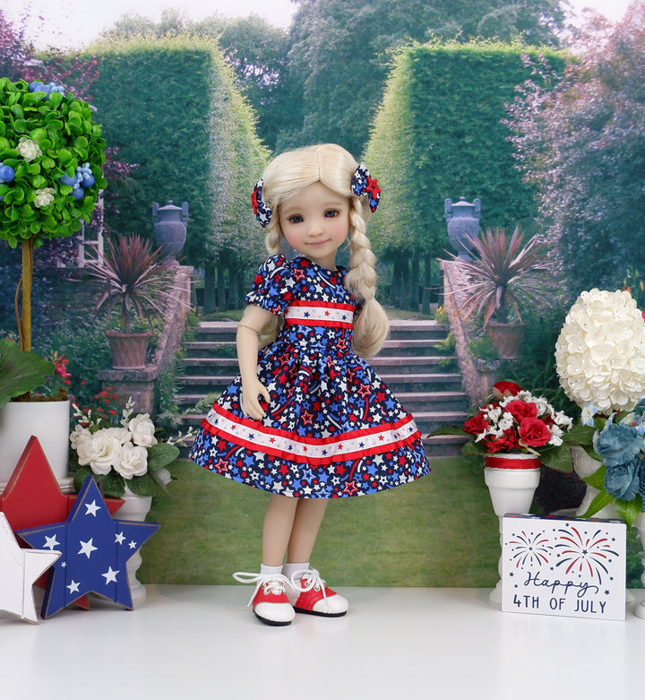 Oh My Stars - dress with saddle shoes for Ruby Red Fashion Friends doll