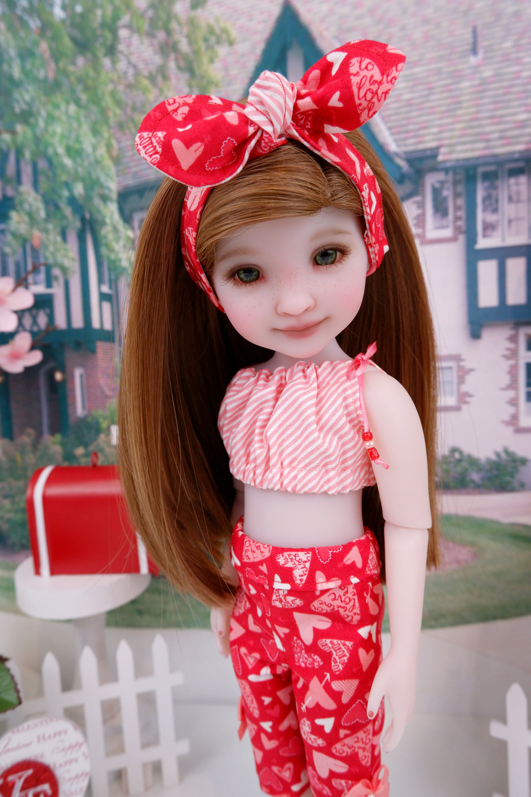 Paper Valentines - crop top & capris with sandals for Ruby Red Fashion Friends doll