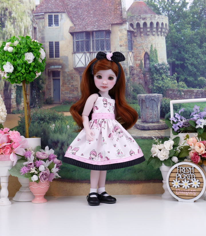 Pegasus Princess - dress & shoes for Ruby Red Fashion Friends doll