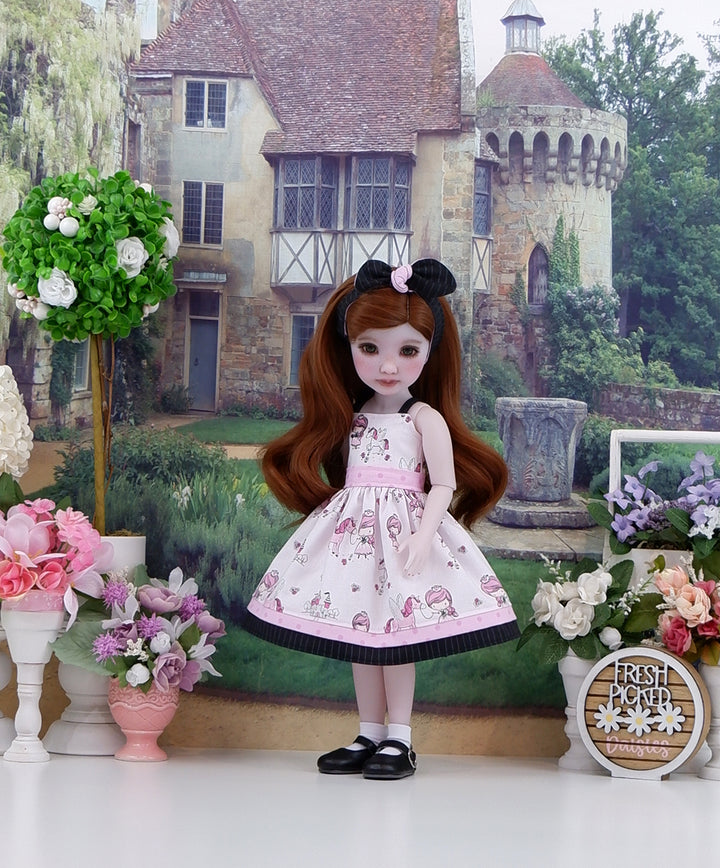 Pegasus Princess - dress & shoes for Ruby Red Fashion Friends doll