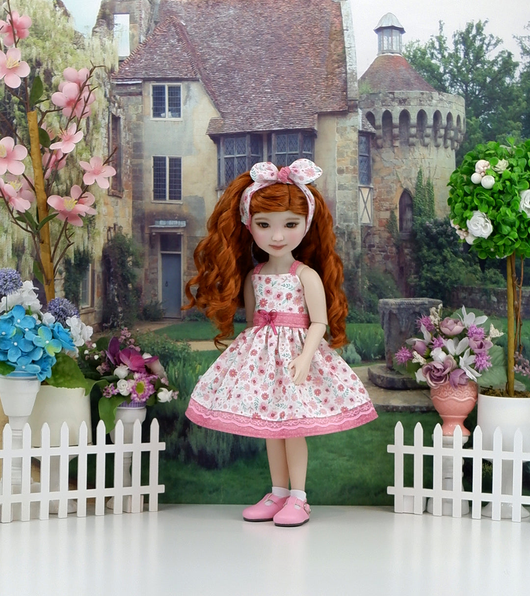 Pink Daisies - dress and shoes for Ruby Red Fashion Friends doll