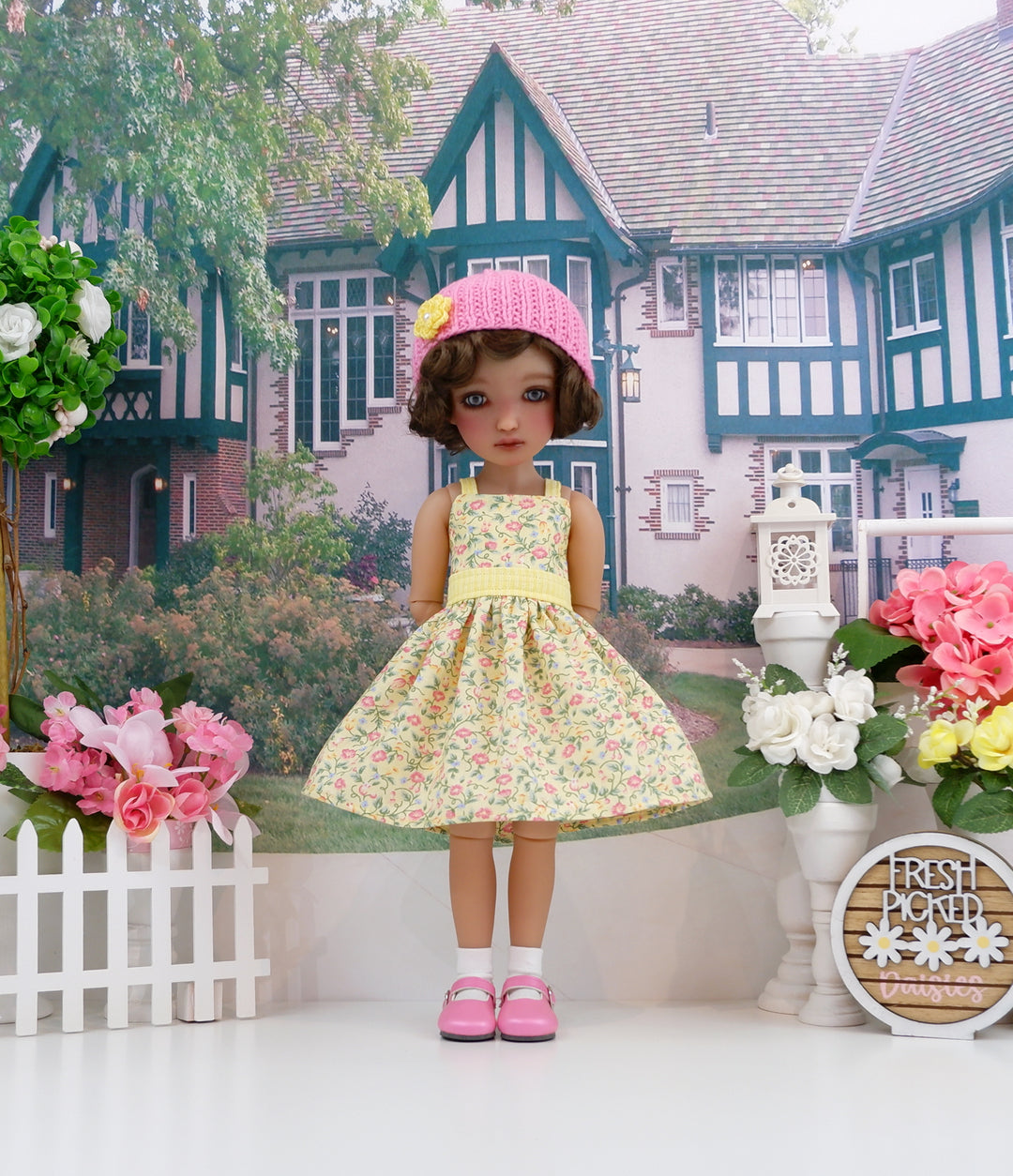 Pink Glories - dress, sweater with shoes for Ruby Red Fashion Friends doll