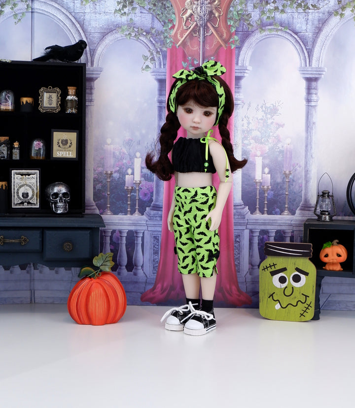Playful Bats - crop top, capris and shoes for Ruby Red Fashion Friends doll