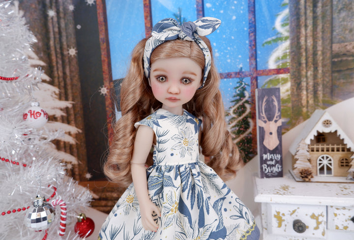 Poinsettia Majesty - dress with shoes for Ruby Red Fashion Friends doll