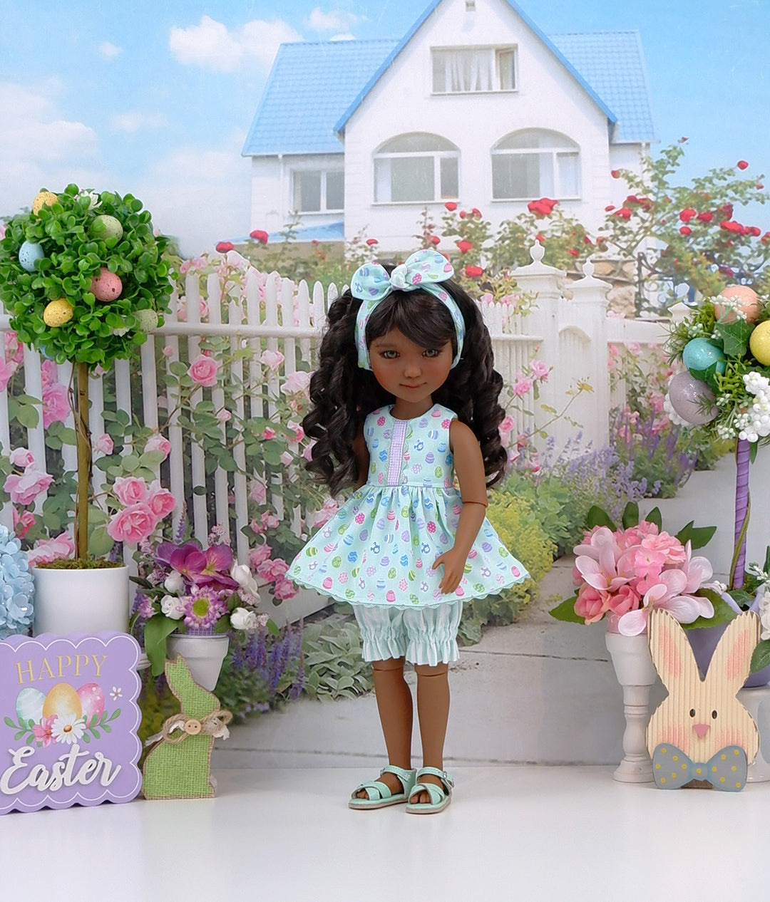 Polka Dot Eggs - top & bloomers with sandals for Ruby Red Fashion Friends doll