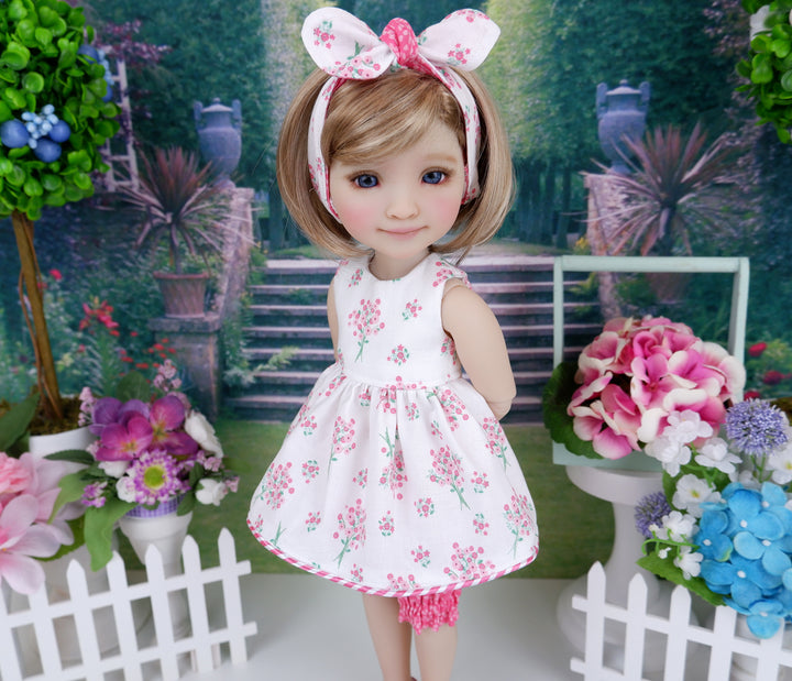 Posy Bouquet - top & bloomers with sandals for Ruby Red Fashion Friends doll