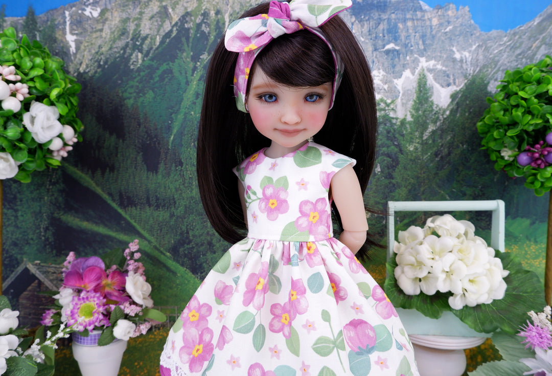 Pretty Primrose - dress with shoes for Ruby Red Fashion Friends doll