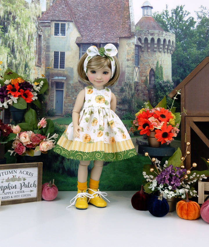 Pumpkin Acres - dress with boots for Ruby Red Fashion Friends doll