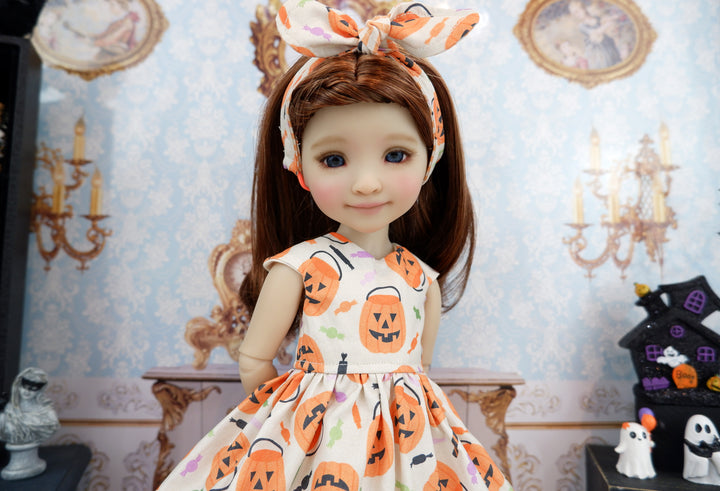 Pumpkin Bucket - dress with shoes for Ruby Red Fashion Friends doll
