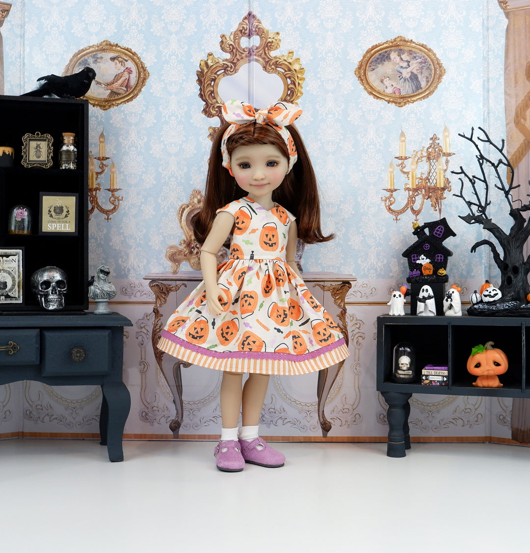Pumpkin Bucket - dress with shoes for Ruby Red Fashion Friends doll