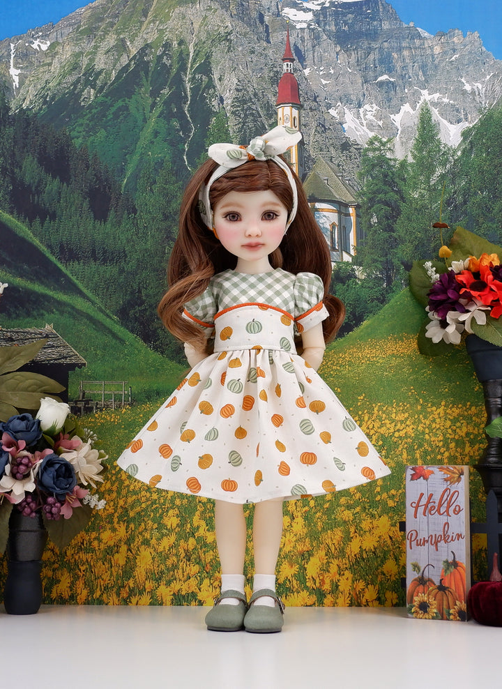 Pumpkin Country - dress and shoes for Ruby Red Fashion Friends doll
